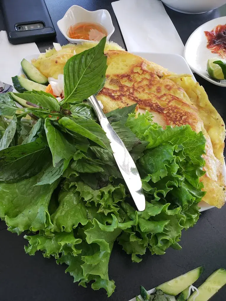Dang's Deluxe Vermicelli bowl at T.H. Dang Restaurant Winnipeg
